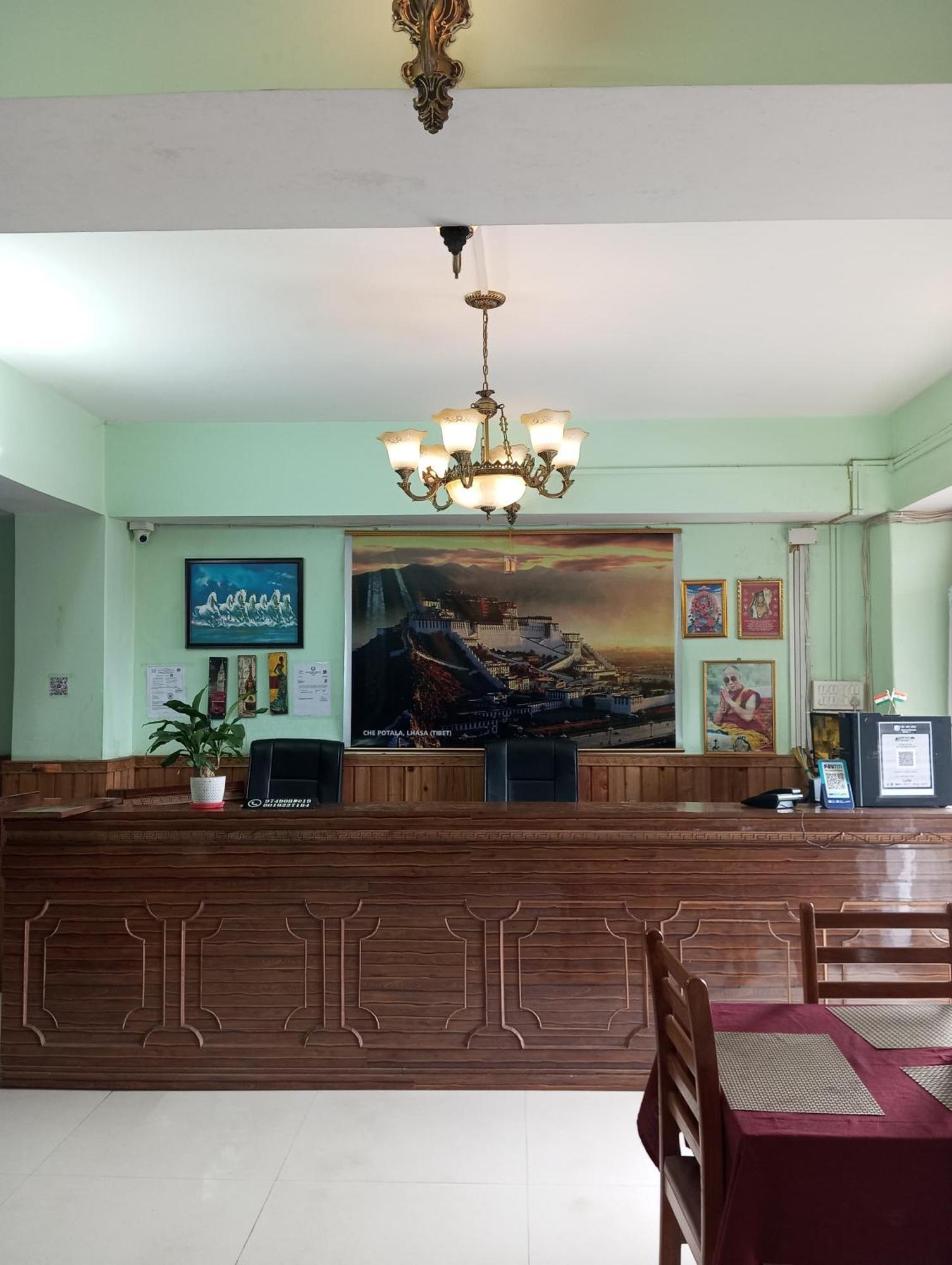 Hotel Lhasa ガントク エクステリア 写真